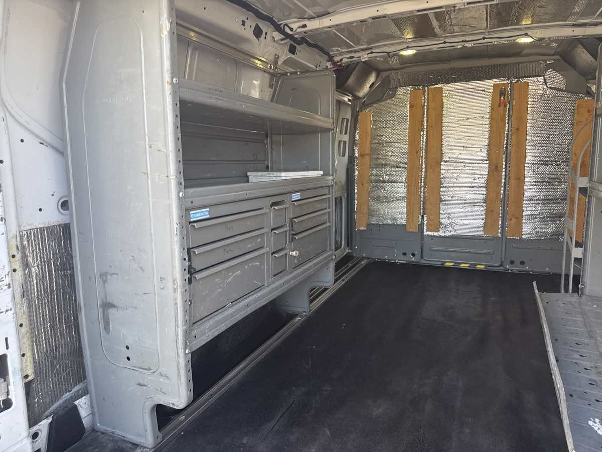 Used 2017 Ford Transit 250 130 Low Roof RWD image 10
