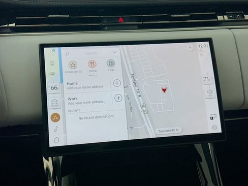 Used 2024 Land Rover Range Rover Sport SE AWD/4WD image 13