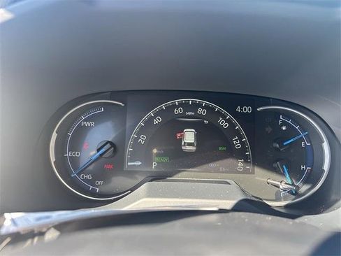 Used 2025 Toyota RAV4 XLE w/ Convenience Package image 16