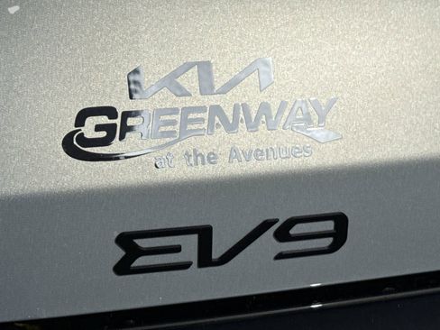 New 2026 Kia EV9 Land w/ Nightfall Edition Package image 10