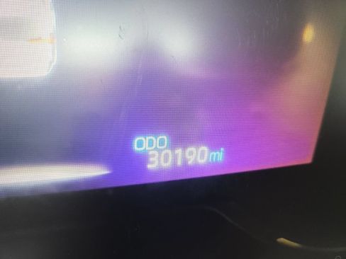 Used 2024 Toyota RAV4 LE AWD/4WD image 10