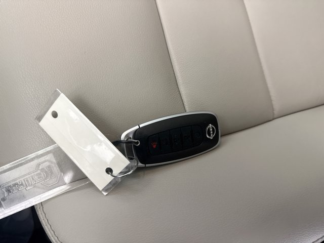 Used 2023 Nissan Rogue SL w/ SL Premium Package FWD image 22