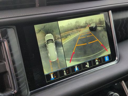 Used 2024 GMC Yukon XL Denali w/ Max Trailering Package image 23