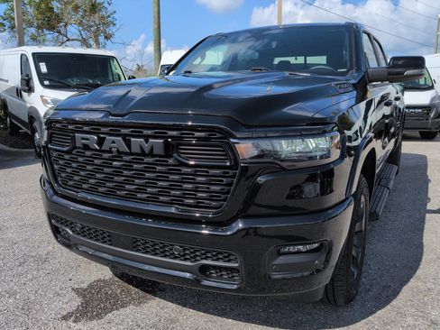 Used 2025 RAM 1500 Big Horn AWD/4WD image 9