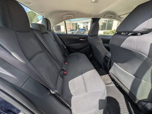 Used 2021 Toyota Corolla LE FWD image 11