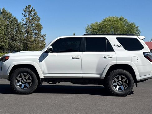 Used 2023 Toyota 4Runner TRD Off-Road AWD/4WD image 7