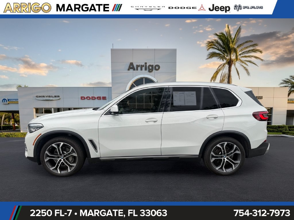Used 2022 BMW X5 sDrive40i w/ Premium Package RWD image 4