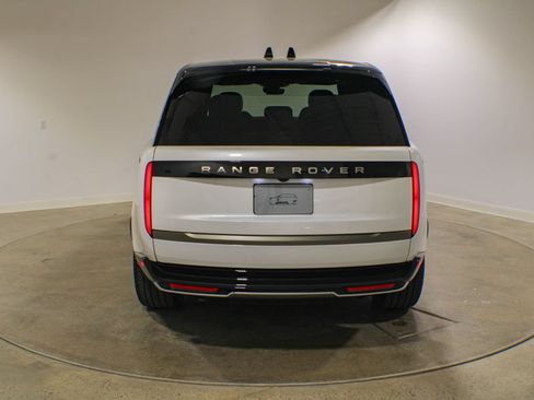 New 2026 Land Rover Range Rover Long Wheelbase SE AWD/4WD image 4