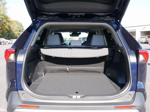 Used 2025 Toyota RAV4 Limited image 13