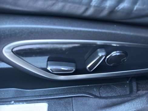 Used 2018 Lincoln MKC Black Label w/ Lincoln MKC Climate Package image 9