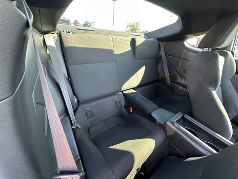 Used 2022 Toyota GR86 w/ ALL Weather Mat Package (TMS) RWD image 29