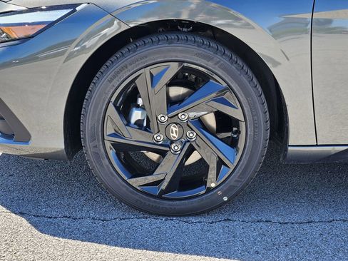 New 2026 Hyundai Elantra Sport FWD image 12