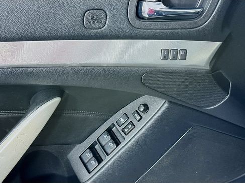 Used 2013 INFINITI G37 Sport RWD image 22