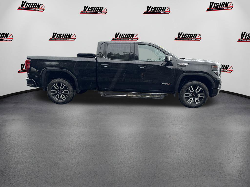 Used 2024 GMC Sierra 1500 AT4 w/ AT4 Preferred Package AWD/4WD image 4
