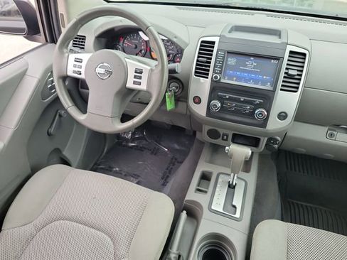 Used 2019 Nissan Frontier S image 14