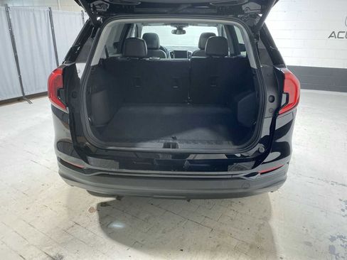 Used 2022 GMC Terrain SLT w/ Infotainment Package II image 19