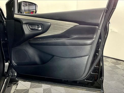 Used 2018 Nissan Murano Platinum image 22