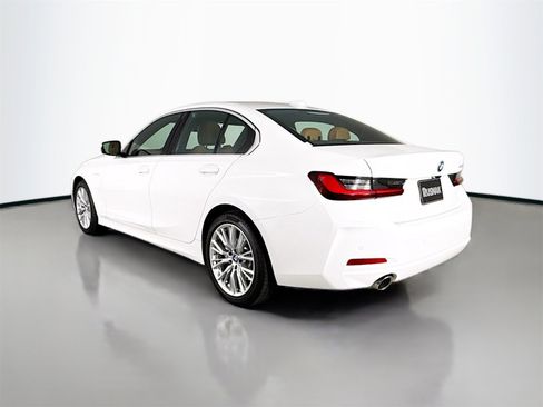 Certified 2024 BMW 330e w/ Premium Package image 5