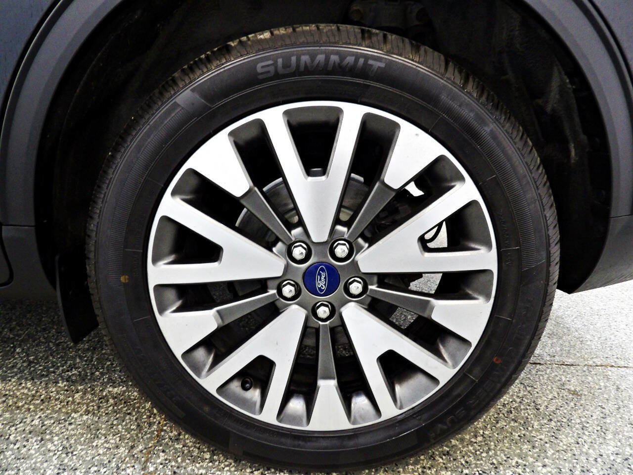 Used 2020 Ford Escape Titanium AWD/4WD image 21
