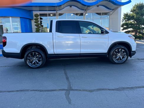 New 2025 Honda Ridgeline Sport image 4