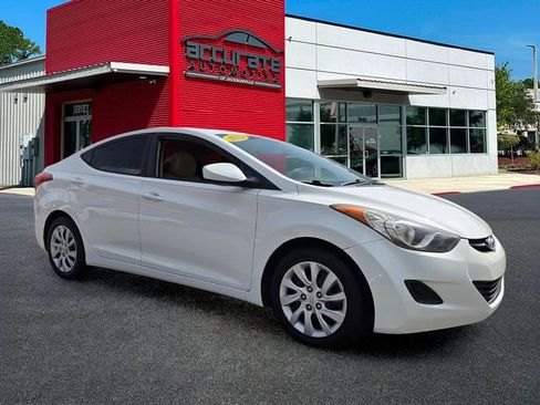 Used 2012 Hyundai Elantra GLS FWD image 5