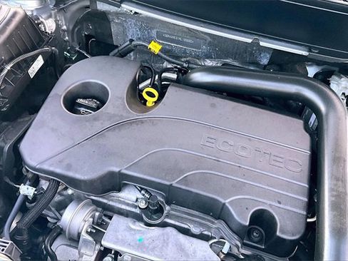 Used 2024 Chevrolet Equinox Premier image 32