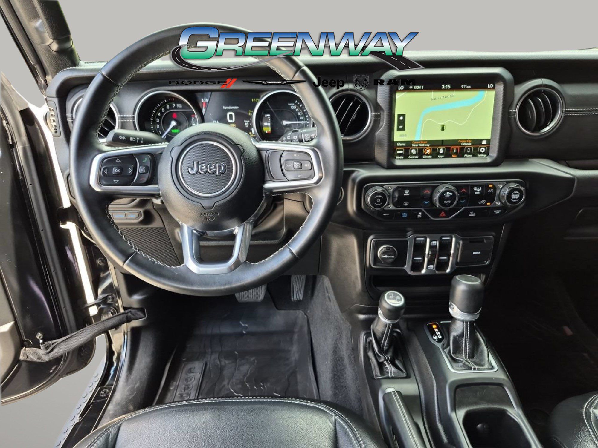 Used 2022 Jeep Wrangler Unlimited Sahara AWD/4WD image 9
