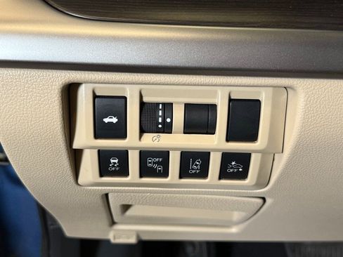 Used 2019 Subaru Legacy 2.5i Limited AWD/4WD image 16