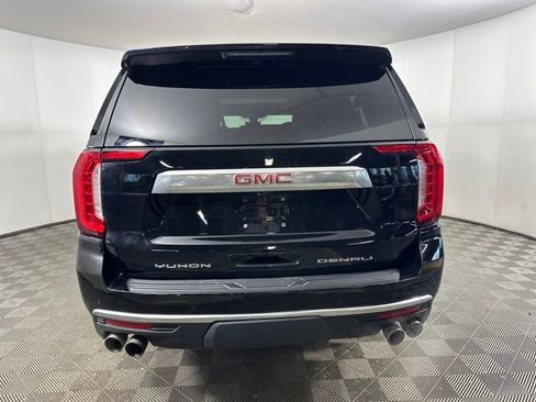 Used 2021 GMC Yukon XL Denali w/ Denali Premium Package image 4