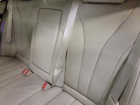 Used 2016 Mercedes-Benz S 550 S 550 image 13