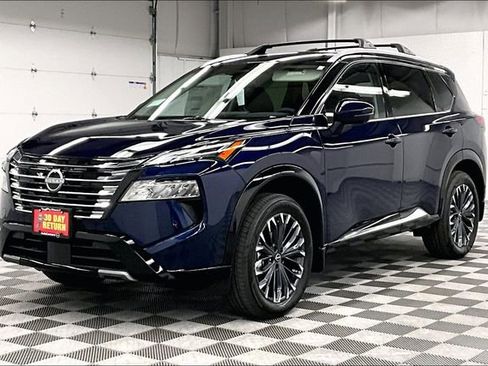 New 2026 Nissan Rogue Platinum w/ Platinum Premium Package image 3