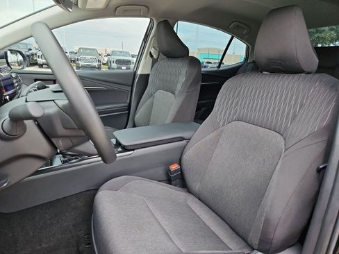 Used 2026 Toyota Camry LE w/ Convenience Package FWD image 16