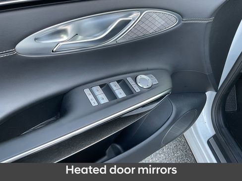 Used 2025 Genesis GV70 2.5T image 10