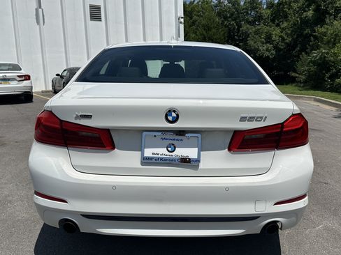 Used 2020 BMW 530i xDrive w/ Premium Package AWD/4WD image 8