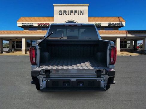 Used 2024 GMC Sierra 1500 Denali Ultimate AWD/4WD image 8