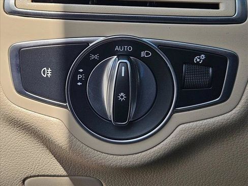 Used 2021 Mercedes-Benz C 300 Sedan image 18