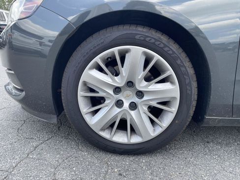 Used 2019 Chevrolet Impala LS FWD image 9