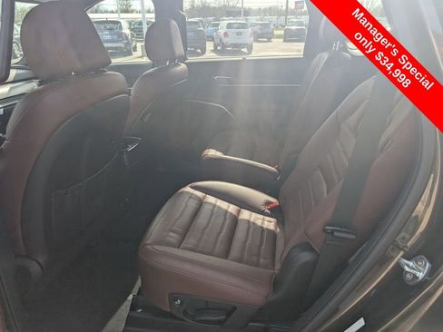Used 2023 Kia Telluride SX Prestige AWD/4WD image 9
