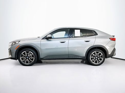 Used 2025 BMW X2 xDrive28i image 4