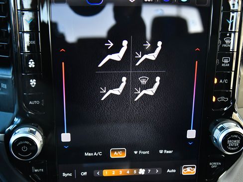 Used 2024 RAM 2500 Big Horn w/ Night Edition image 28