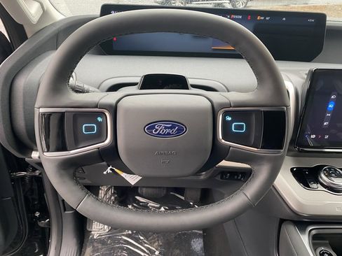 New 2026 Ford Expedition Max Active image 18