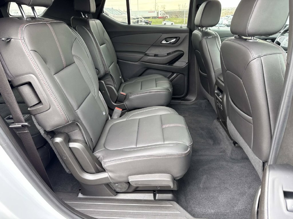 Used 2023 Chevrolet Traverse RS w/ LPO, Floor Liner Package AWD/4WD image 21