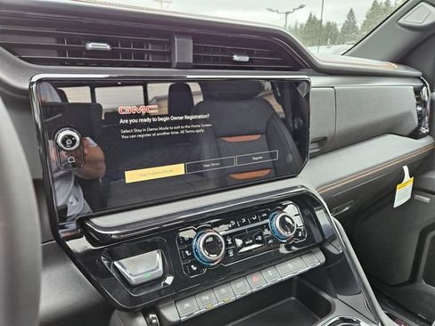 New 2026 GMC Sierra 1500 AT4 w/ AT4 Premium Package AWD/4WD image 27