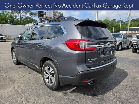 Used 2023 Subaru Ascent Premium AWD/4WD image 2