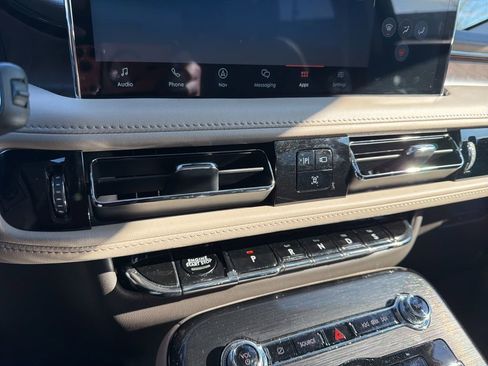 Used 2023 Lincoln Nautilus Reserve w/ Equipment Group 201A image 32