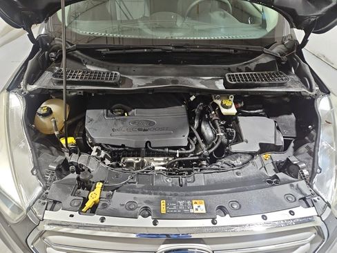 Used 2017 Ford Escape SE image 16