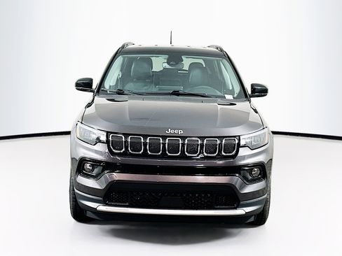 Used 2022 Jeep Compass Limited AWD/4WD image 2