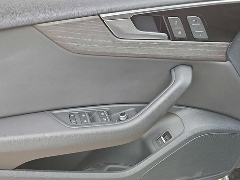 Used 2023 Audi A4 2.0T Premium w/ Convenience Package image 10