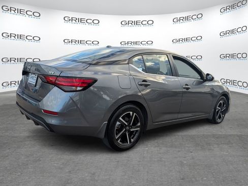 Certified 2024 Nissan Sentra SV image 7