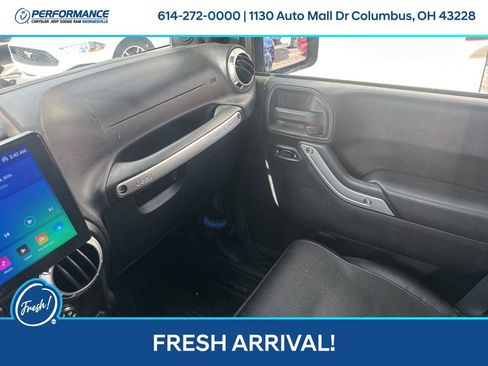 Used 2011 Jeep Wrangler Unlimited Sahara image 22